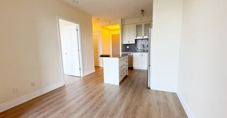 603B-9090 Yonge Street, Richmond Hill, ON, L4C 0Z1 - 4