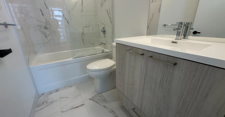 4515-225 Commerce Street W, Vaughan, ON, L4K 5Z7 - 5