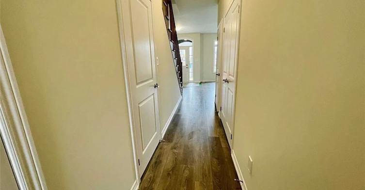 586 Murrell Boulevard, East Gwillimbury, ON, L9N 0L6 - 2