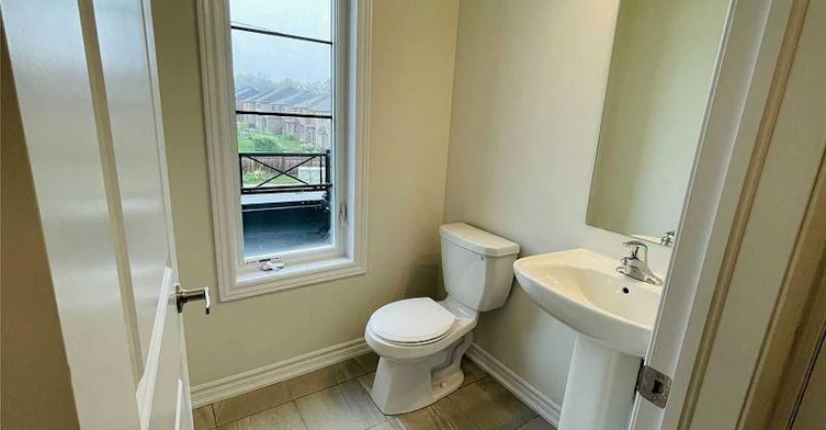 586 Murrell Boulevard, East Gwillimbury, ON, L9N 0L6 - 9