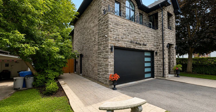 BSMT-318 Andrew Street, Newmarket, ON, L3Y 1H3 - 2