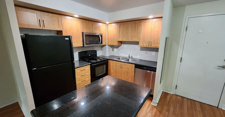 233-33 Cox Boulevard, Markham, ON, L3R 8A6 - 3