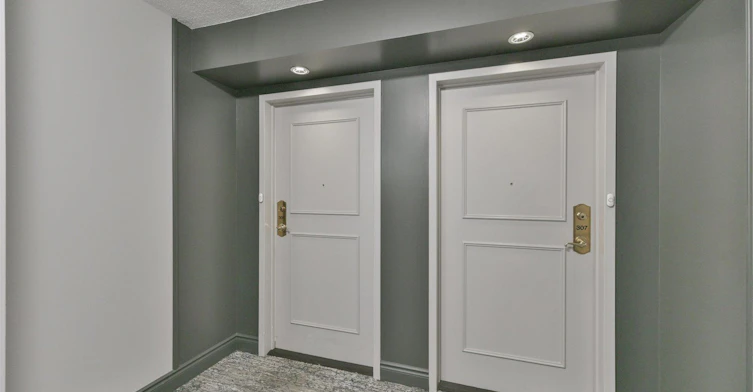 307-2500 Rutherford Road, Vaughan, ON, L4K 5N7 - 9