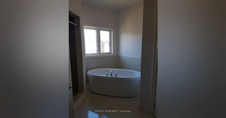 16 Red Tree Drive, Vaughan, ON, L4H 4H4 - 17