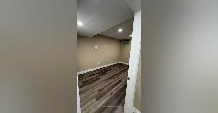 Bsmt-70 Pavlova Crescent, Richmond Hill, ON, L4E 0L3 - 8