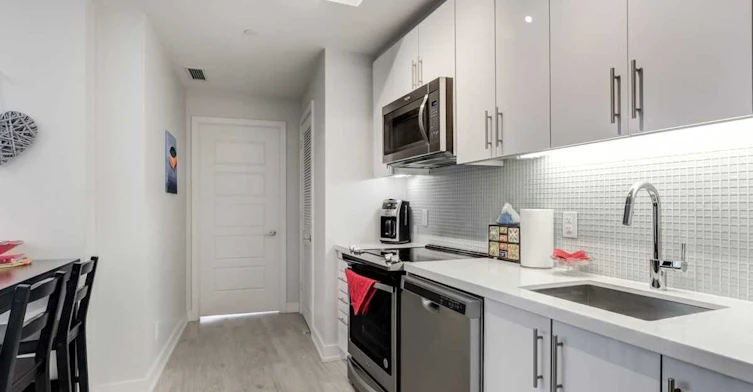 C223-301 Sea Ray Avenue, Innisfil, ON, L9S 0L8 - 9