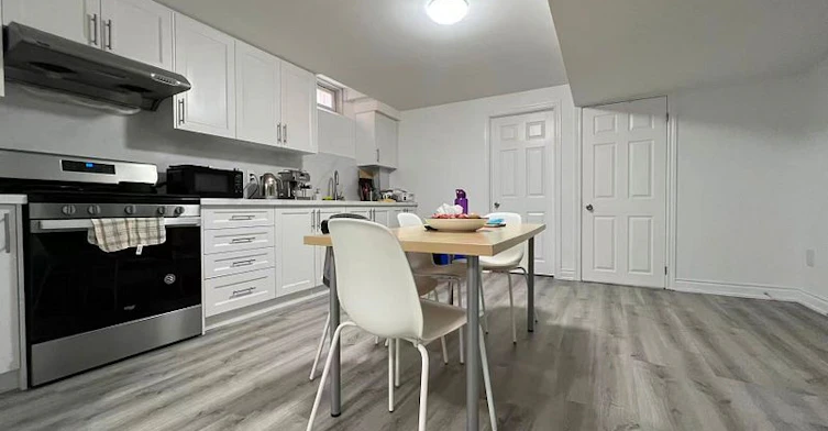 Lower-8 Queen Isabella Crescent, Vaughan, ON, L6A 3J7 - 7