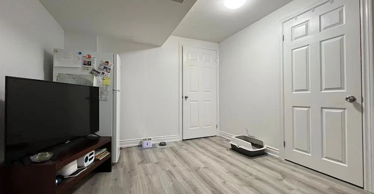 Lower-8 Queen Isabella Crescent, Vaughan, ON, L6A 3J7 - 5