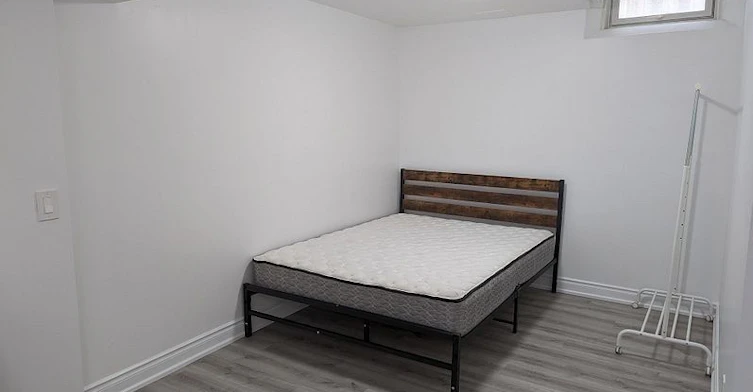 Lower-8 Queen Isabella Crescent, Vaughan, ON, L6A 3J7 - 10