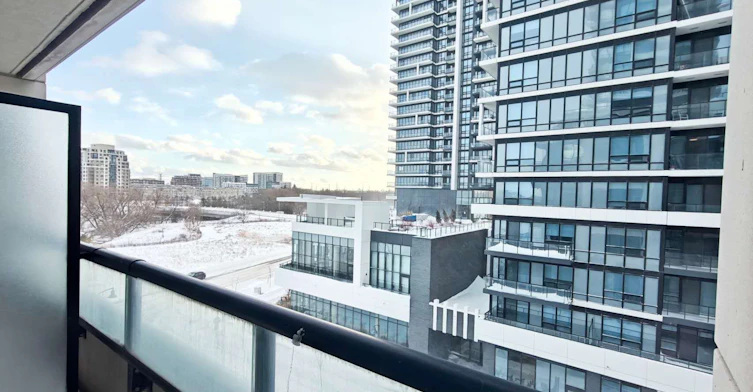 626-15 Water Walk Drive, Markham, ON, L6G 0G2 - 11