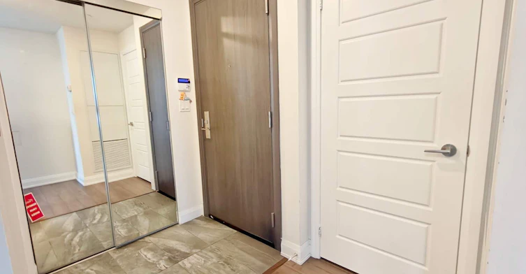 626-15 Water Walk Drive, Markham, ON, L6G 0G2 - 3