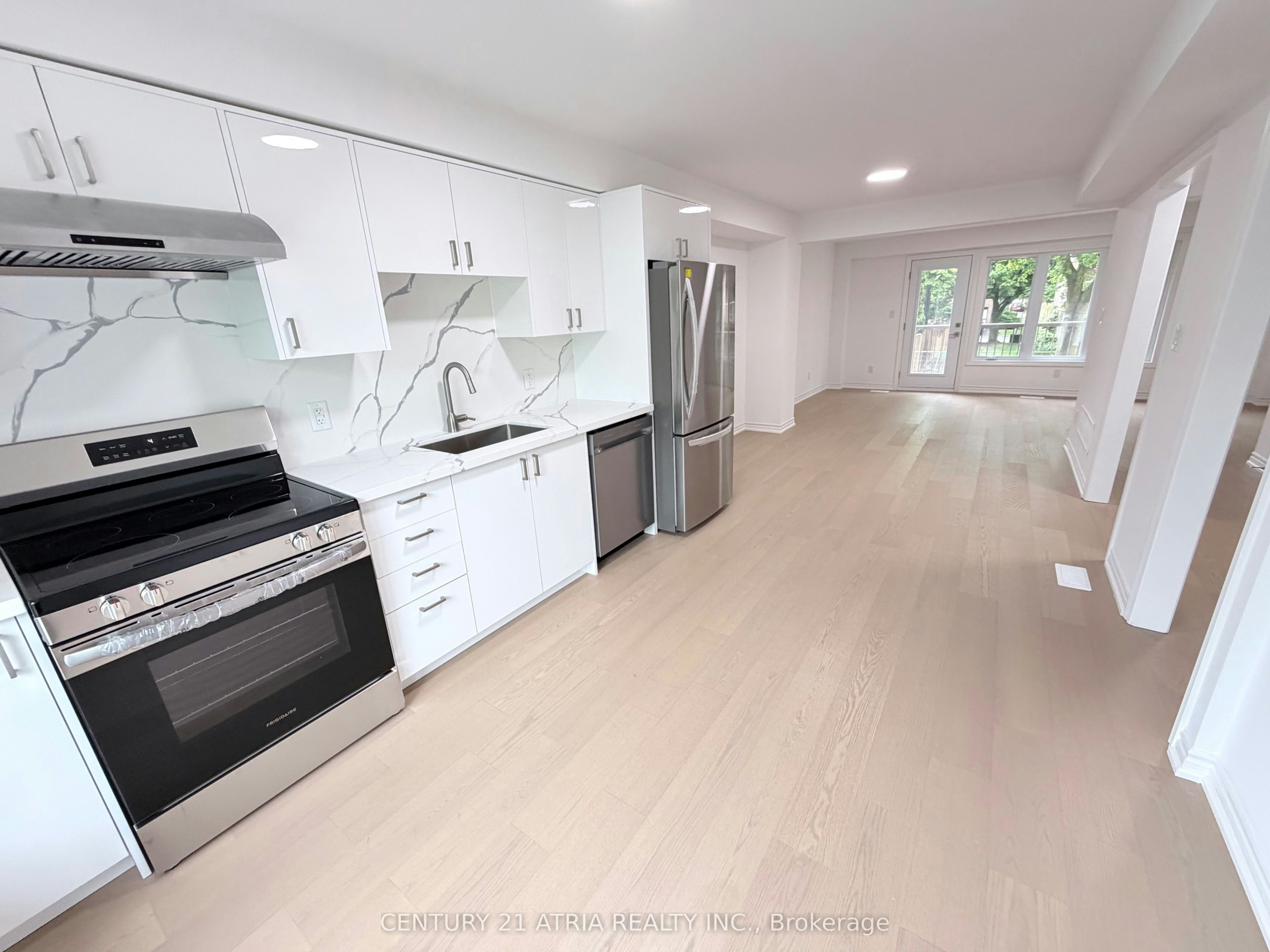 5-11 Plaisance Road, Richmond Hill, ON, L4C 5H1 - 2
