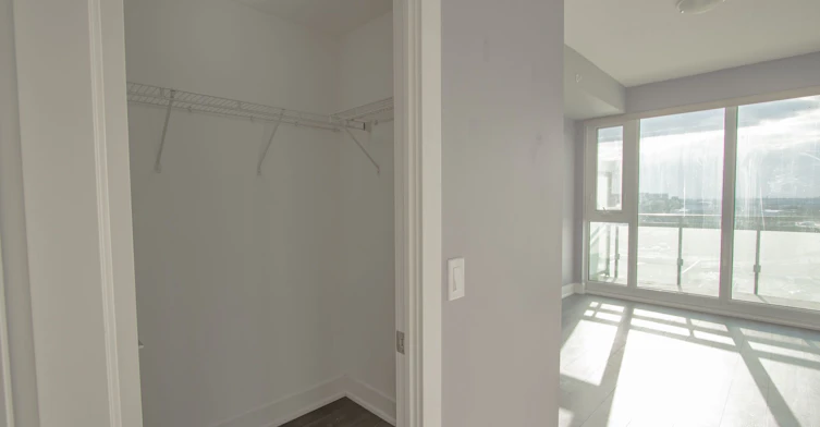912-8081 Birchmount Road, Markham, ON, L6G 0G5 - 6