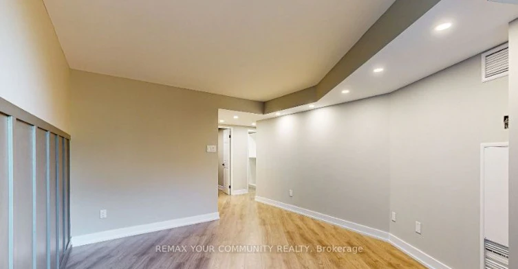 218-7905 Bayview Avenue, Markham, ON, L3T 7N3 - 27