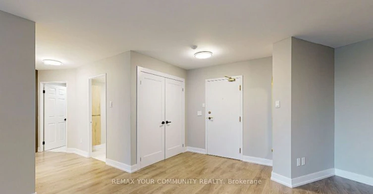 218-7905 Bayview Avenue, Markham, ON, L3T 7N3 - 4