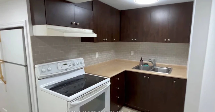 Lower-157 Hollywood Hill Circle, Vaughan, ON, L4H 2P2 - 7