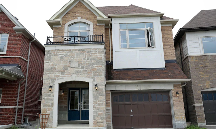 39 Kavanagh Avenue