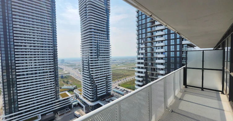 2716-28 Interchange Way, Vaughan, ON, L4K 0P8 - 5