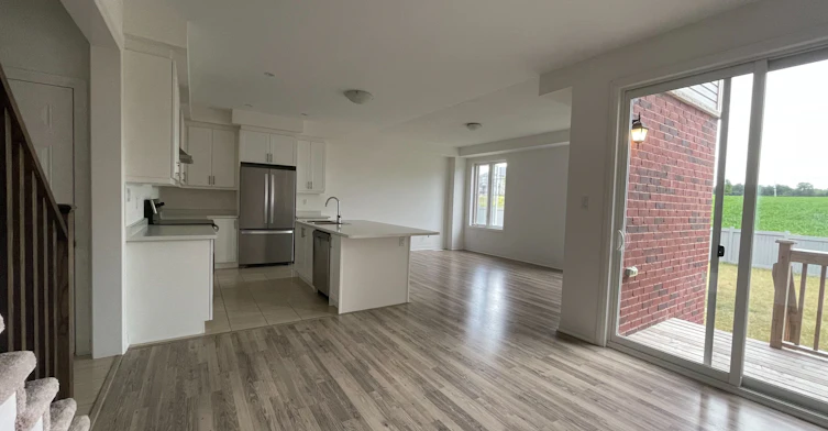 19 Casserley Crescent, New Tecumseth, ON, L0G 1W0 - 2