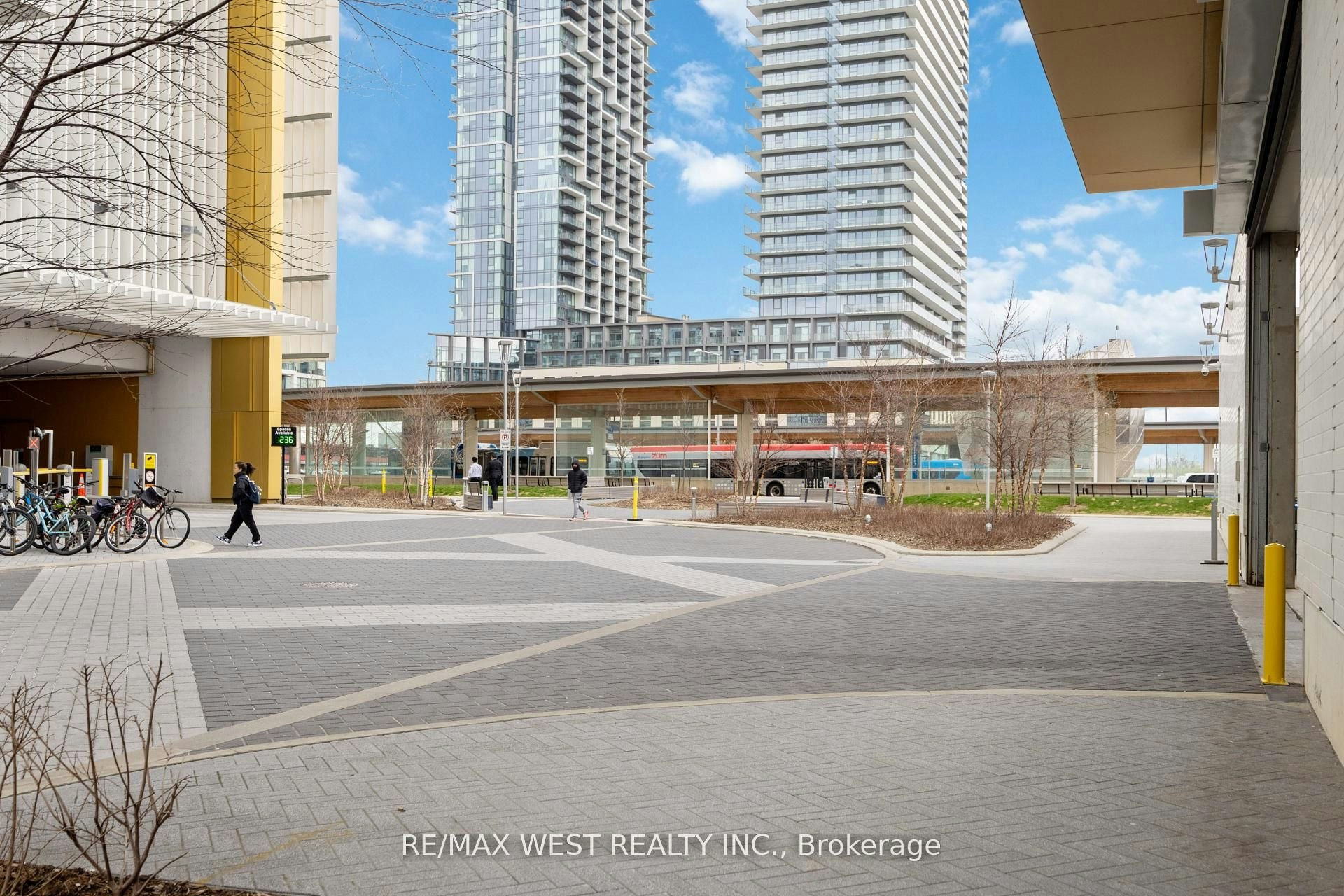4607-898 Portage Parkway, Vaughan, ON, L4K 0J6 - 18