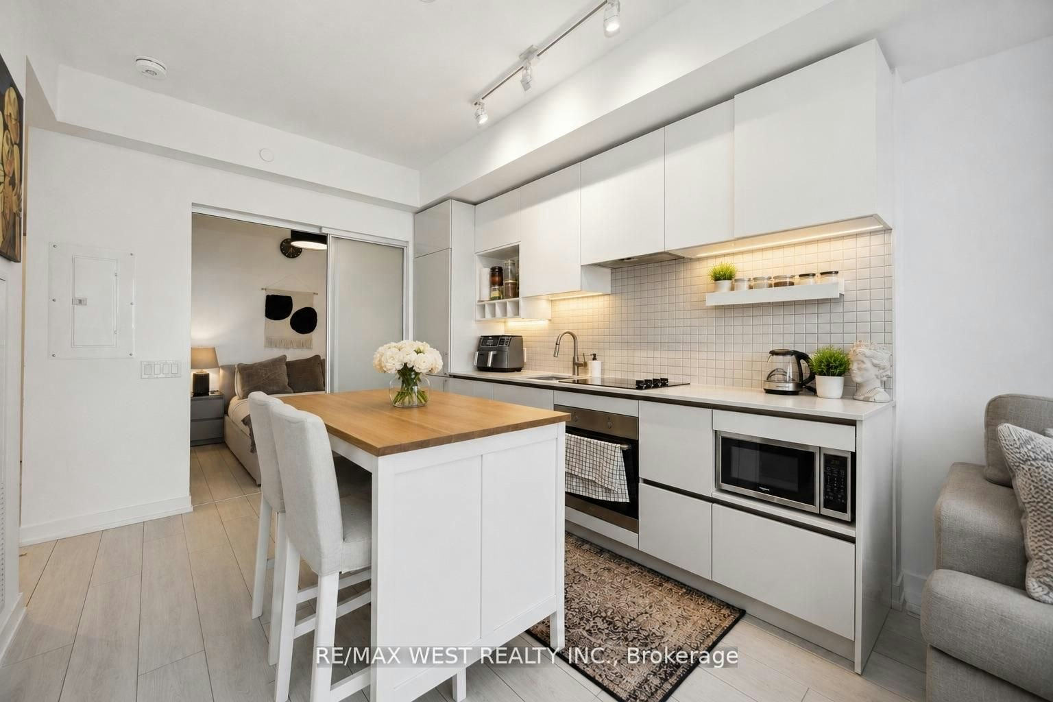 4607-898 Portage Parkway, Vaughan, ON, L4K 0J6 - 4
