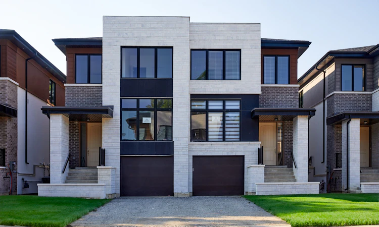 18 Direzze Court