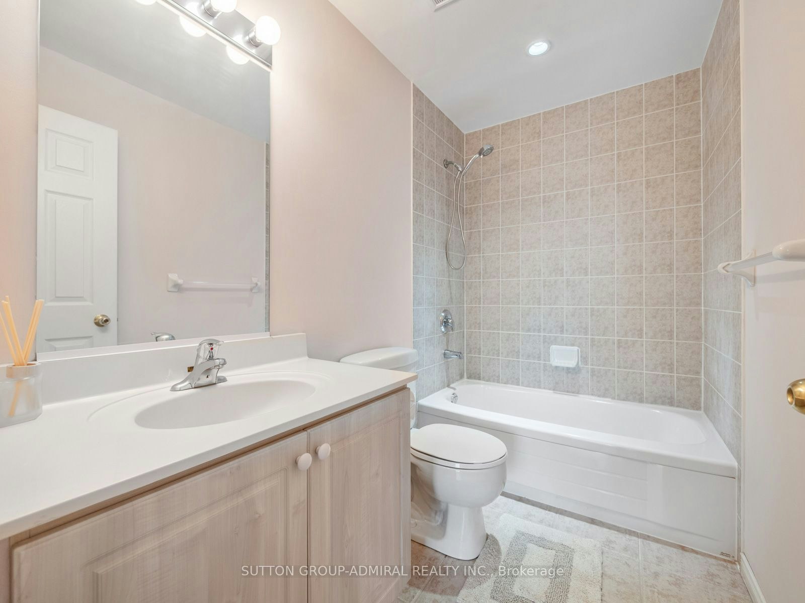 215-1 Maison Parc Court, Vaughan, ON, L4J 9K1 - 13