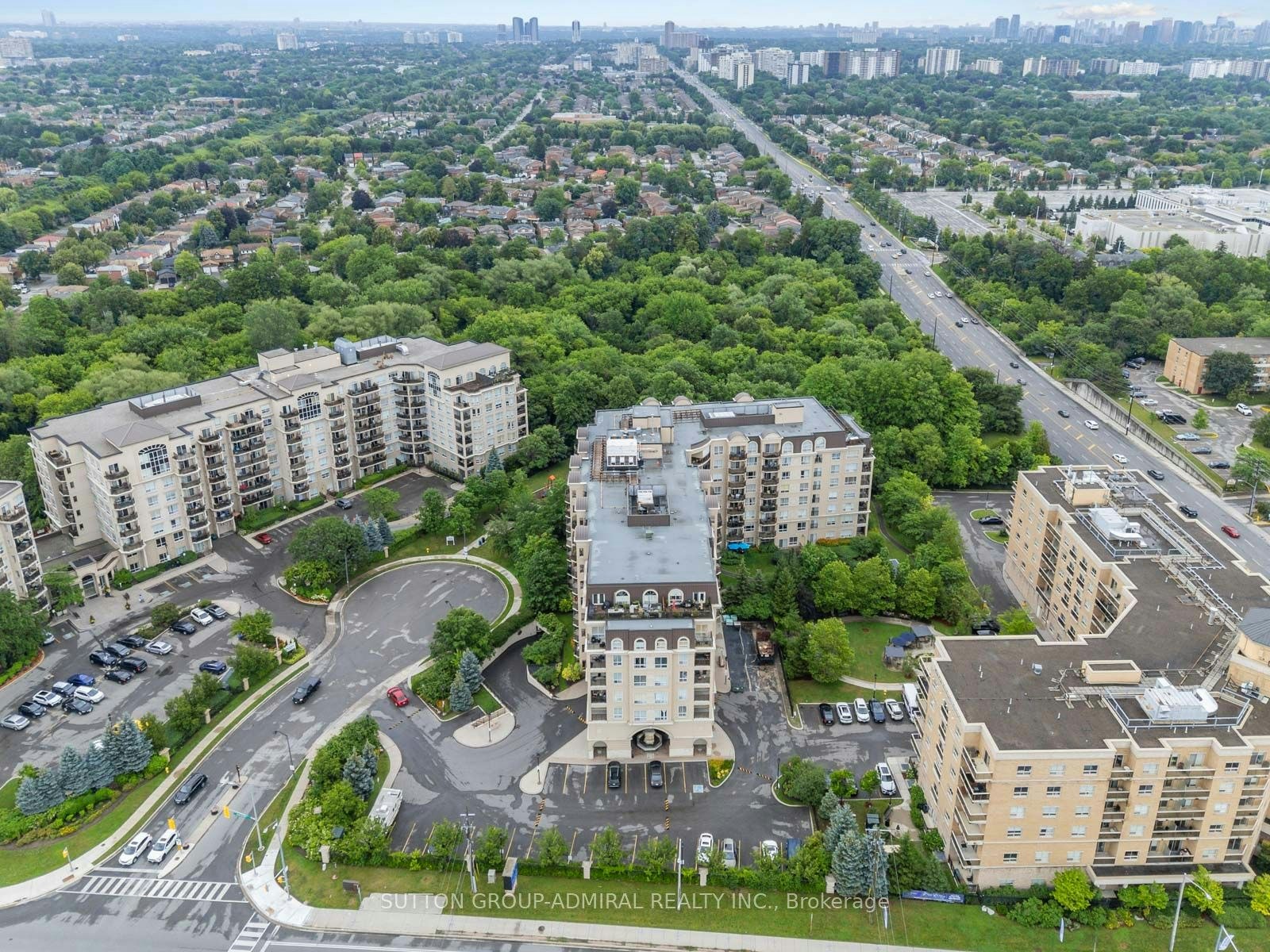215-1 Maison Parc Court, Vaughan, ON, L4J 9K1 - 31