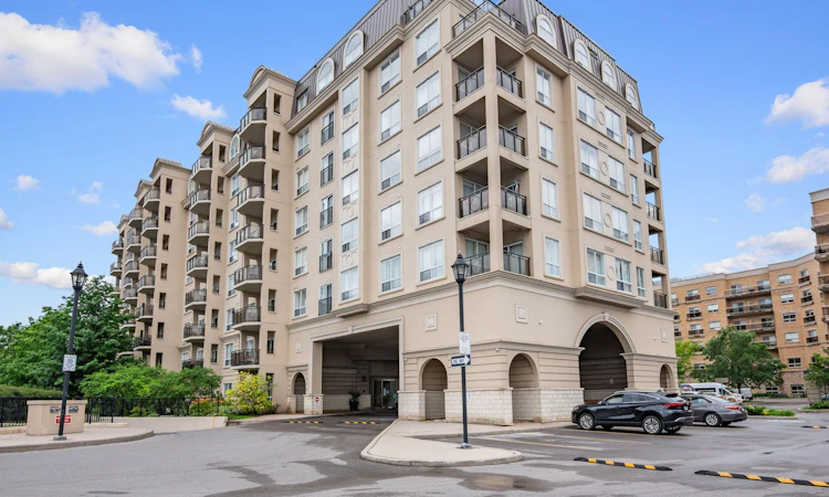 215-1 Maison Parc Court