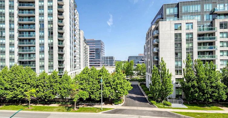 515-89 South Town Centre Boulevard, Markham, ON, L6G 0E8 - 35