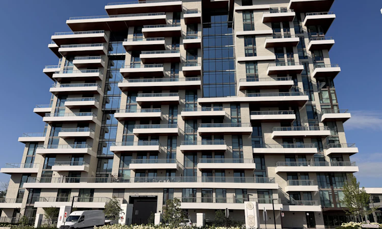 315-399 Royal Orchard Boulevard