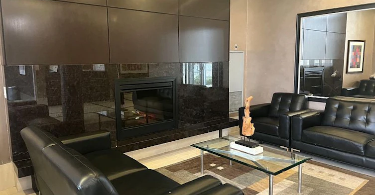 511-111 Upper Duke Crescent, Markham, ON, L6G 0C8 - 3