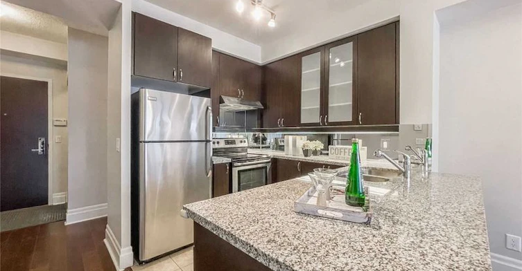 511-111 Upper Duke Crescent, Markham, ON, L6G 0C8 - 8
