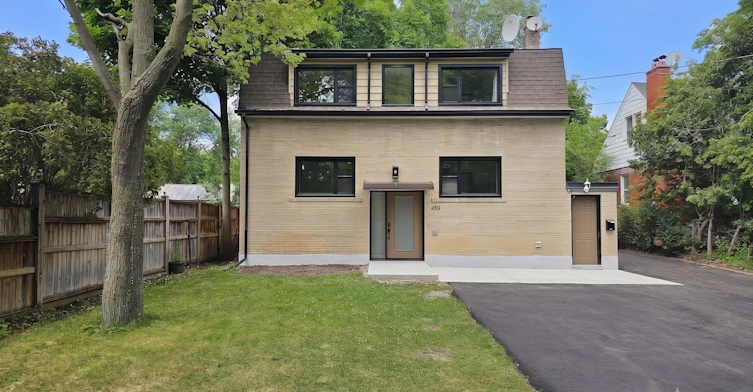 2-159 Richmond Street, Richmond Hill, ON, L4C 3Y7