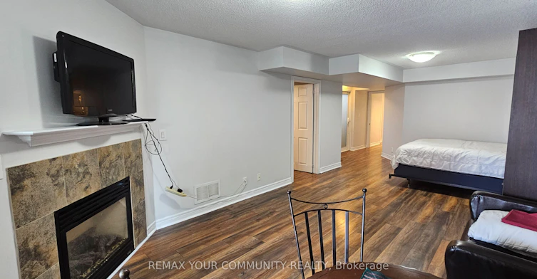 Bsmt-46 Courtland Crescent, East Gwillimbury, ON, L9N 0A9 - 19