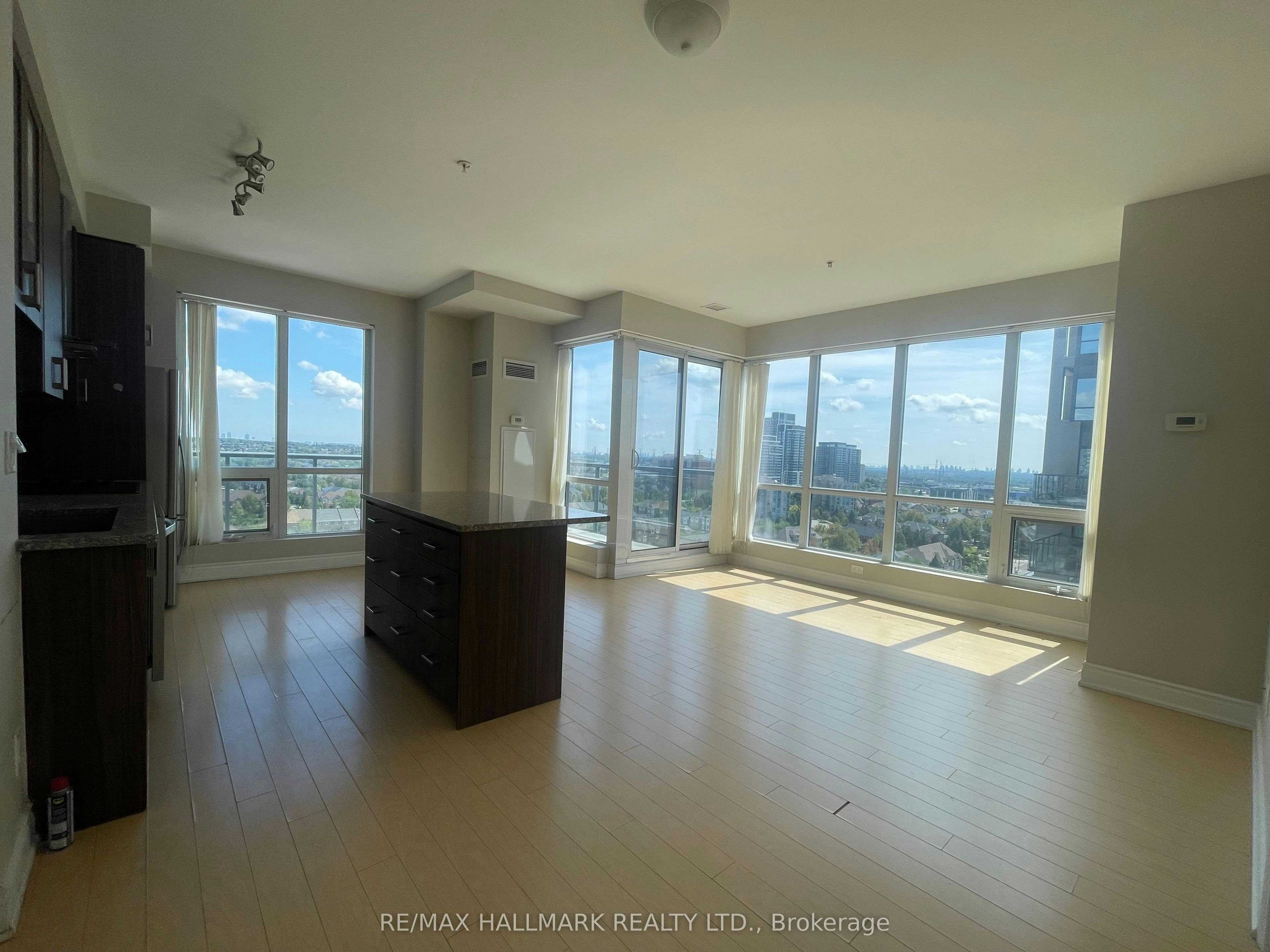 #1608-9090 Yonge Street, Richmond Hill, ON, L4C 6Z9