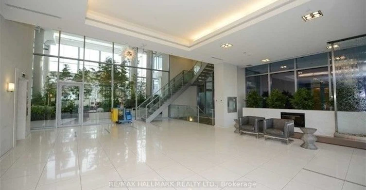#1608-9090 Yonge Street, Richmond Hill, ON, L4C 6Z9 - 5