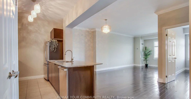 211-10211 Keele Street, Vaughan, ON, L6A 4R7 - 7