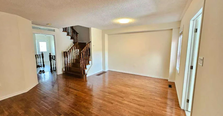 56 Briarcrest Drive, Markham, ON, L6C 3E7 - 3