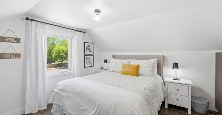 Main Unit-147 Murphy Road, Essa, ON, L0M 1B1 - 9