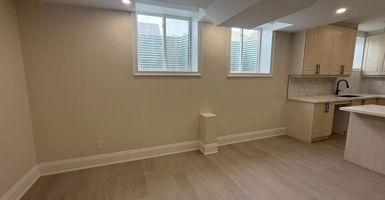 B-2 Chesney Crescent, Vaughan, ON, L4H 4A7 - 5