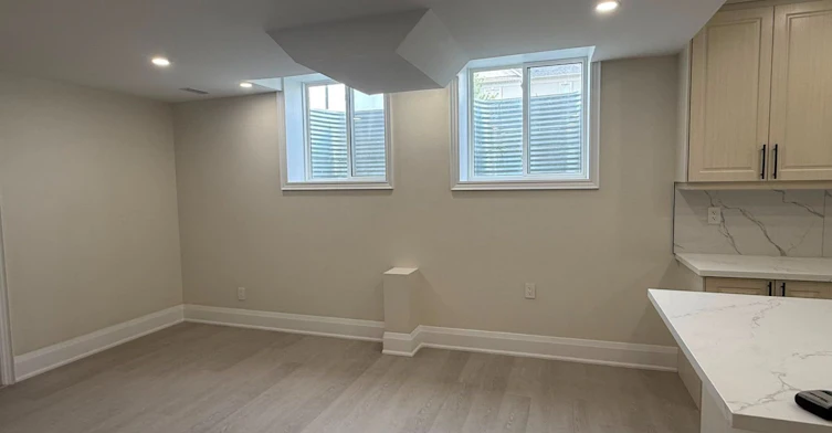 B-2 Chesney Crescent, Vaughan, ON, L4H 4A7 - 4