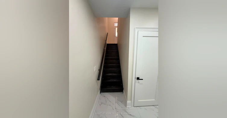 A-2 Chesney Crescent, Vaughan, ON, L4H 4A7 - 11