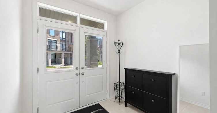 55 Holyrood Crescent, Vaughan, ON, L4H 5G2 - 3