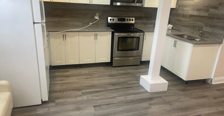 LOWER-61 Aurora Heights Drive, Aurora, ON, L4G 2W6 - 7