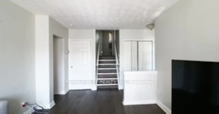 Main Floor-13 Webster Drive, Aurora, ON, L4G 2A4 - 7