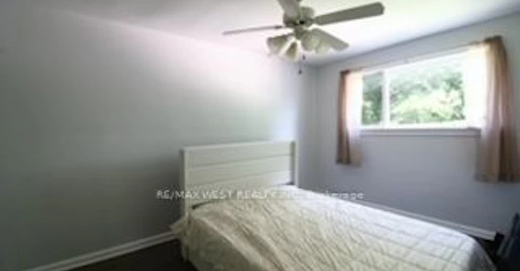Main Floor-13 Webster Drive, Aurora, ON, L4G 2A4 - 5