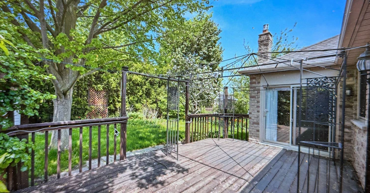 Rear Entrance-137 Grant Blight Crescent, Newmarket, ON, L3Y 7W5