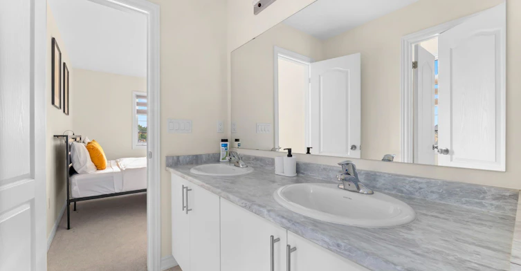 2 Heather Fullerton Road, Georgina, ON, L0E 1R0 - 45