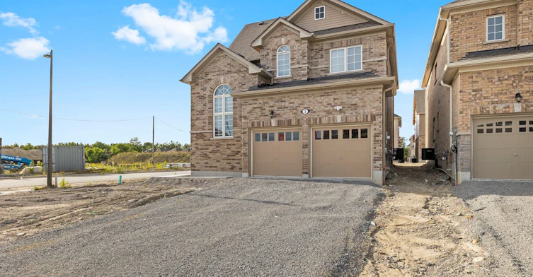 2 Heather Fullerton Road, Georgina, ON, L0E 1R0